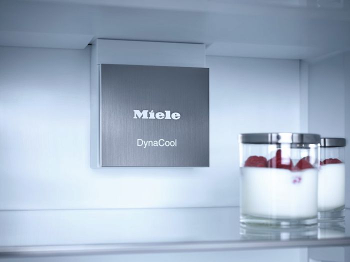 Встраиваемый холодильник Miele KF 7731 E