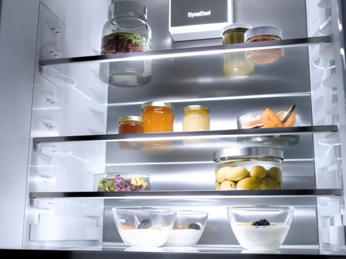 Встраиваемый холодильник Miele KFN 7774 D