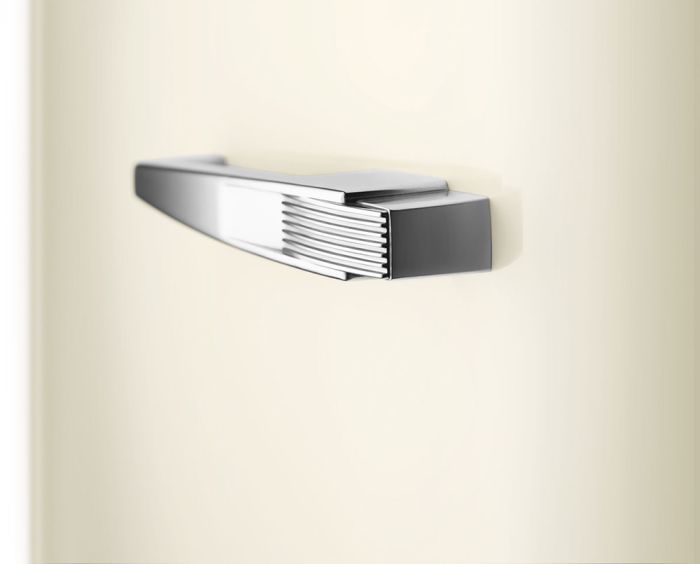 Однокамерный холодильник Smeg FAB28LCR6