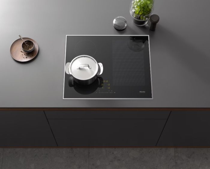 Индукционная варочная панель Miele KM 7466 FR