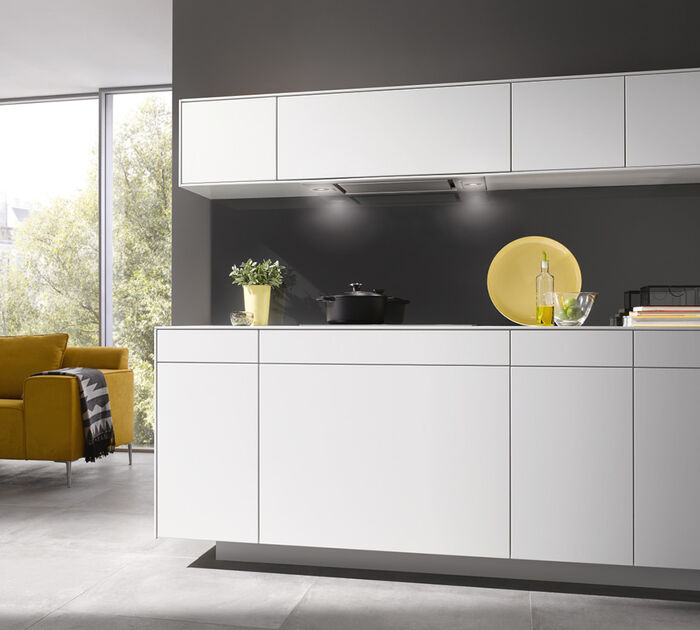 Полновстраиваемая вытяжка Miele DA 2668