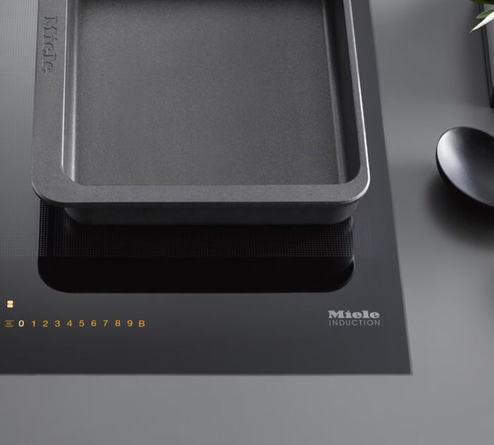Индукционная варочная панель Miele KM 7679 FR