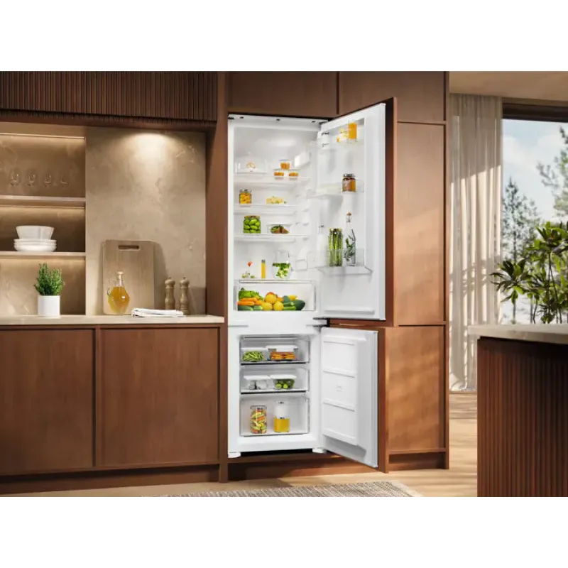 Встраиваемый холодильник Electrolux ENS3SE18S