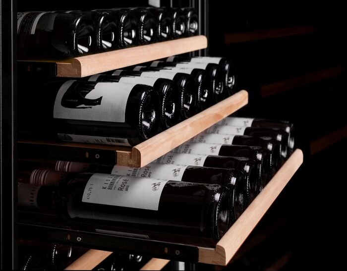 Встраиваемый винный шкаф Dunavox DX-108.330DB