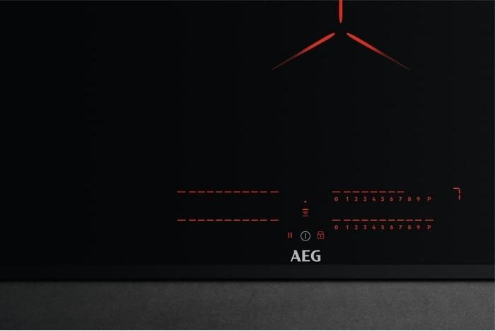 Индукционная варочная панель AEG IPE84531FB