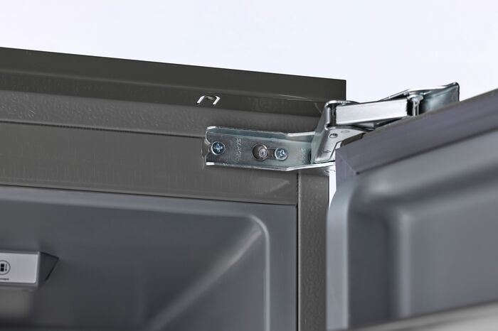 Встраиваемый холодильник Ledum LBRF-230 S