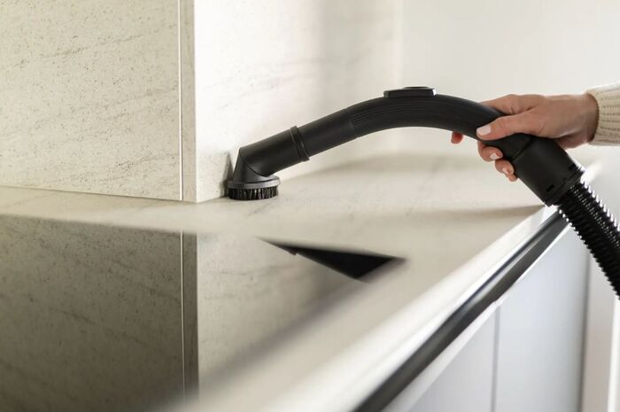 Пылесос напольный Gorenje VC2202G4AHR