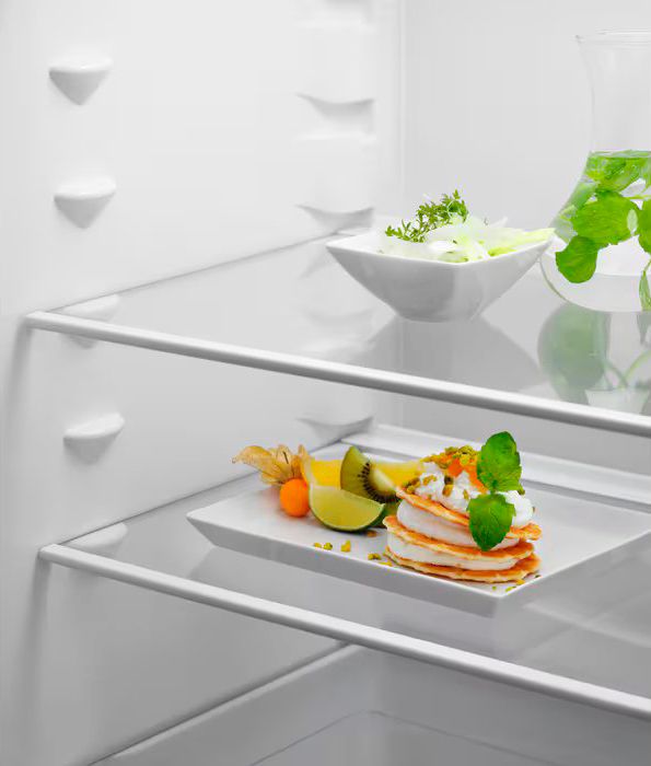 Встраиваемый холодильник Electrolux ENT6NE18S